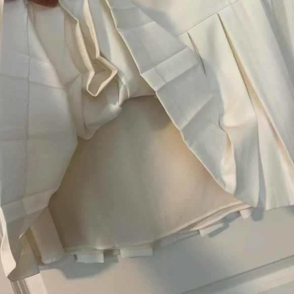 Alice + Olivia Pleated Skirt - Picture 4 of 6